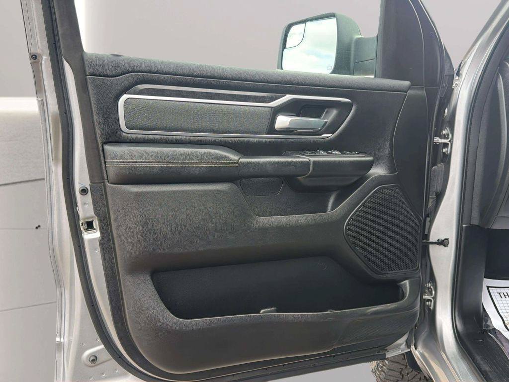 Used 2022 RAM 1500 Big Horn AWD/4WD image 14