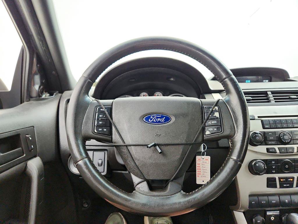 Used 2011 Ford Focus SE w/ 201A Rapid Spec Order Code FWD image 16