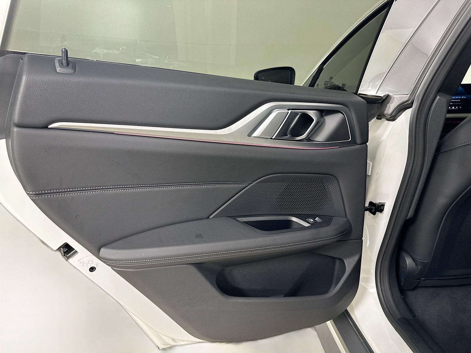Used 2025 BMW i4 eDrive40 RWD image 36