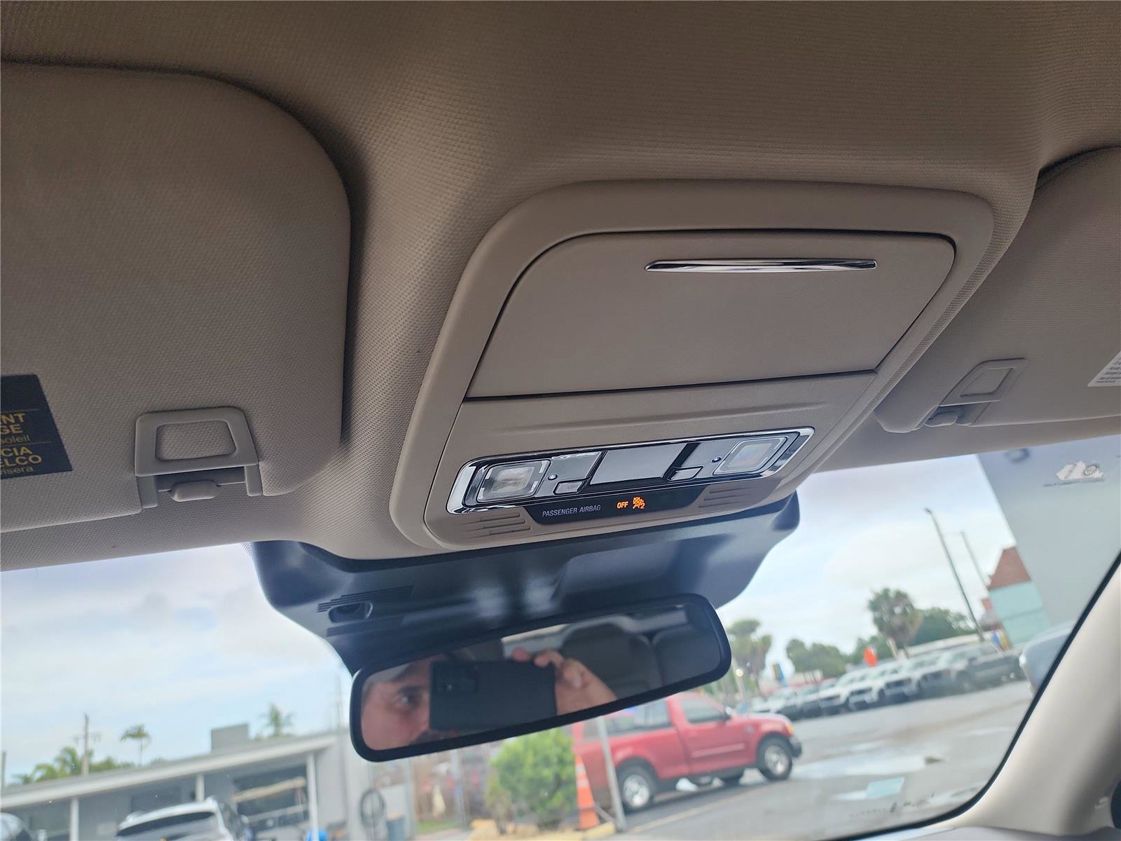 Used 2023 Lincoln Corsair FWD w/ Towing Package image 33