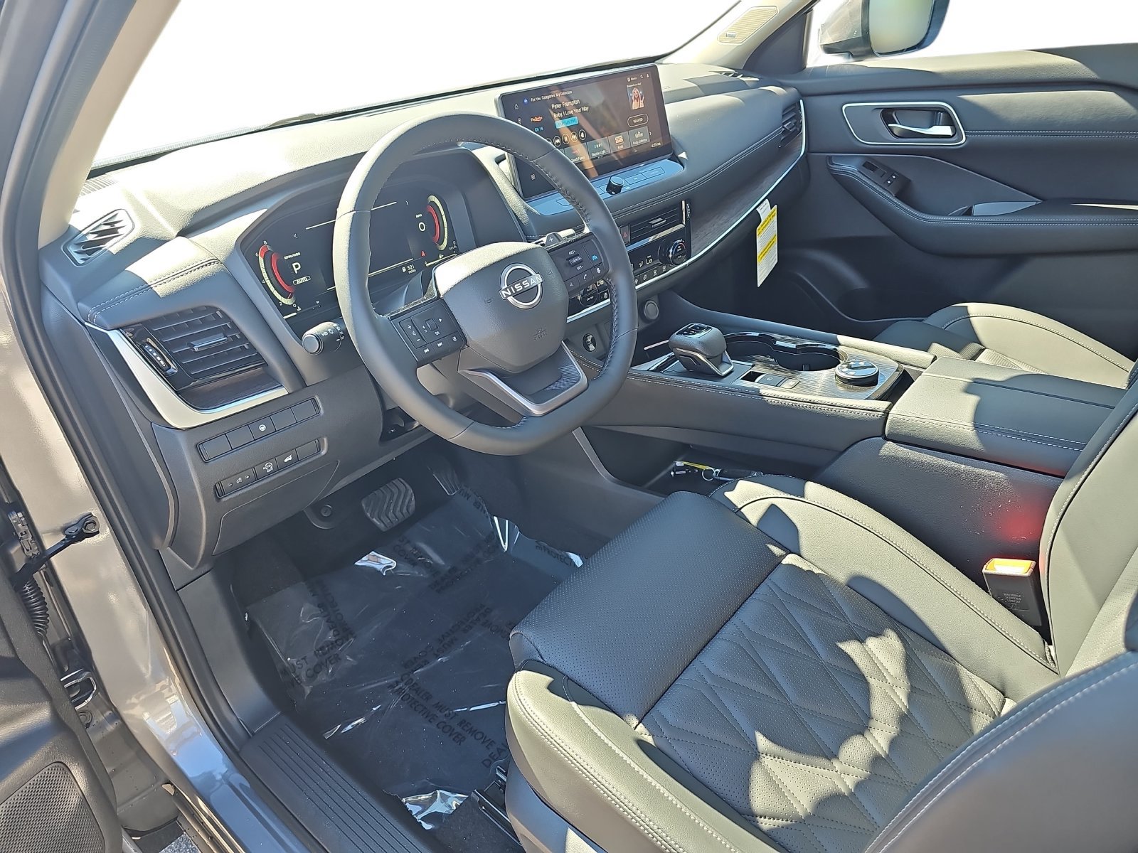 New 2026 Nissan Rogue Platinum AWD/4WD image 16
