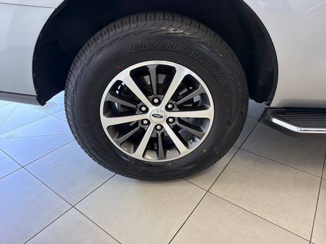 Certified 2020 Ford Expedition XLT w/ Equipment Group 202A RWD image 32