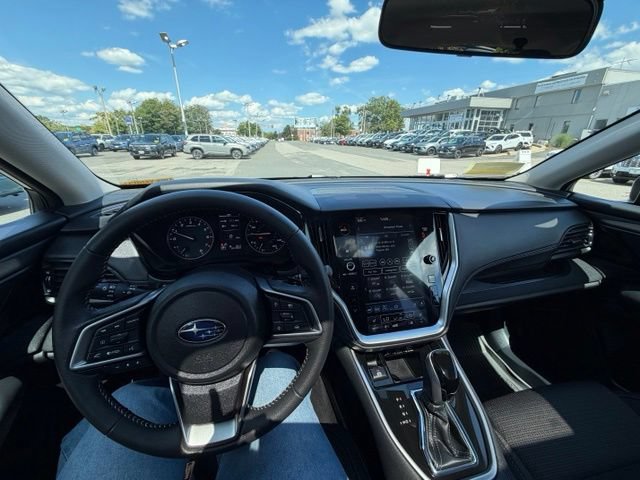 Used 2024 Subaru Outback Premium AWD/4WD image 12