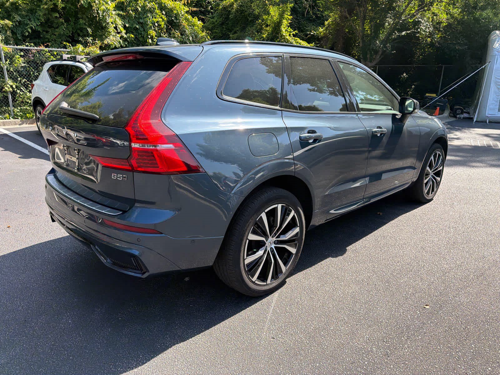 Used 2024 Volvo XC60 B5 Plus w/ Protection Package Premier AWD/4WD image 14