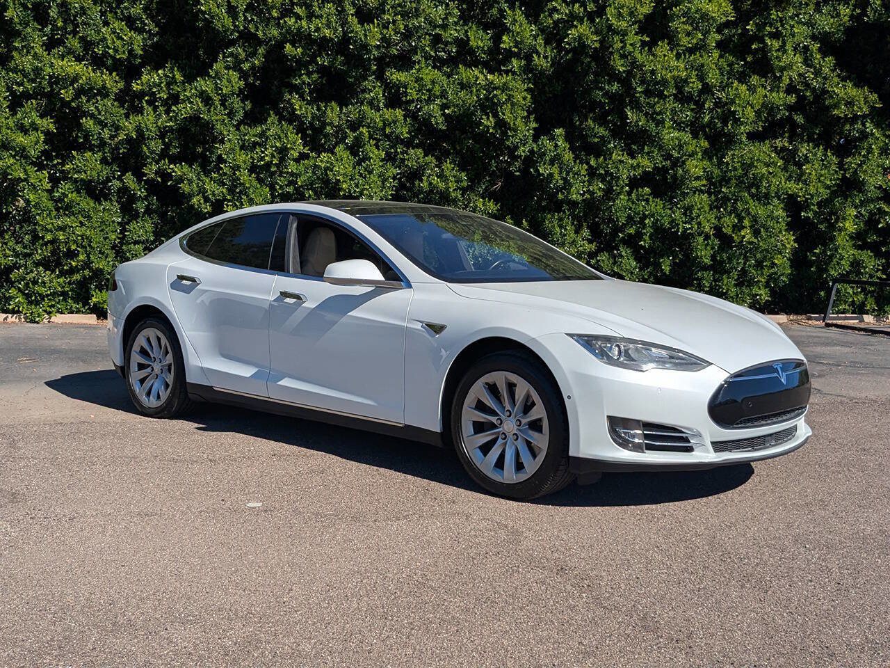 Used 2016 Tesla Model S 70D