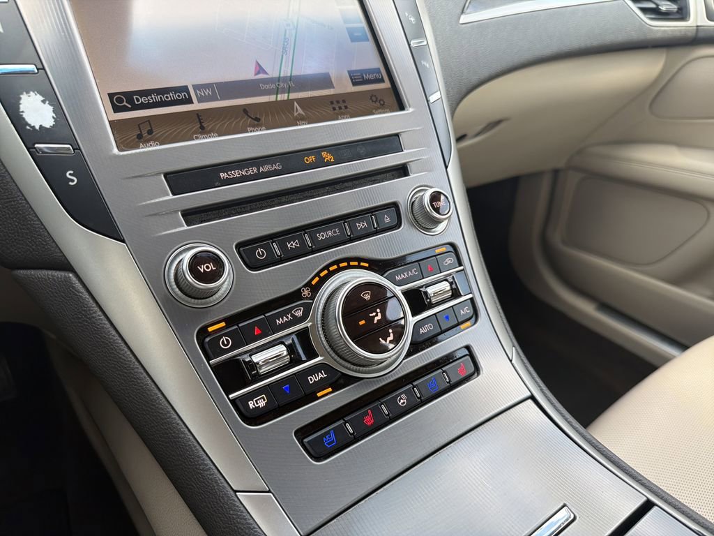 Used 2019 Lincoln MKZ Reserve image 24