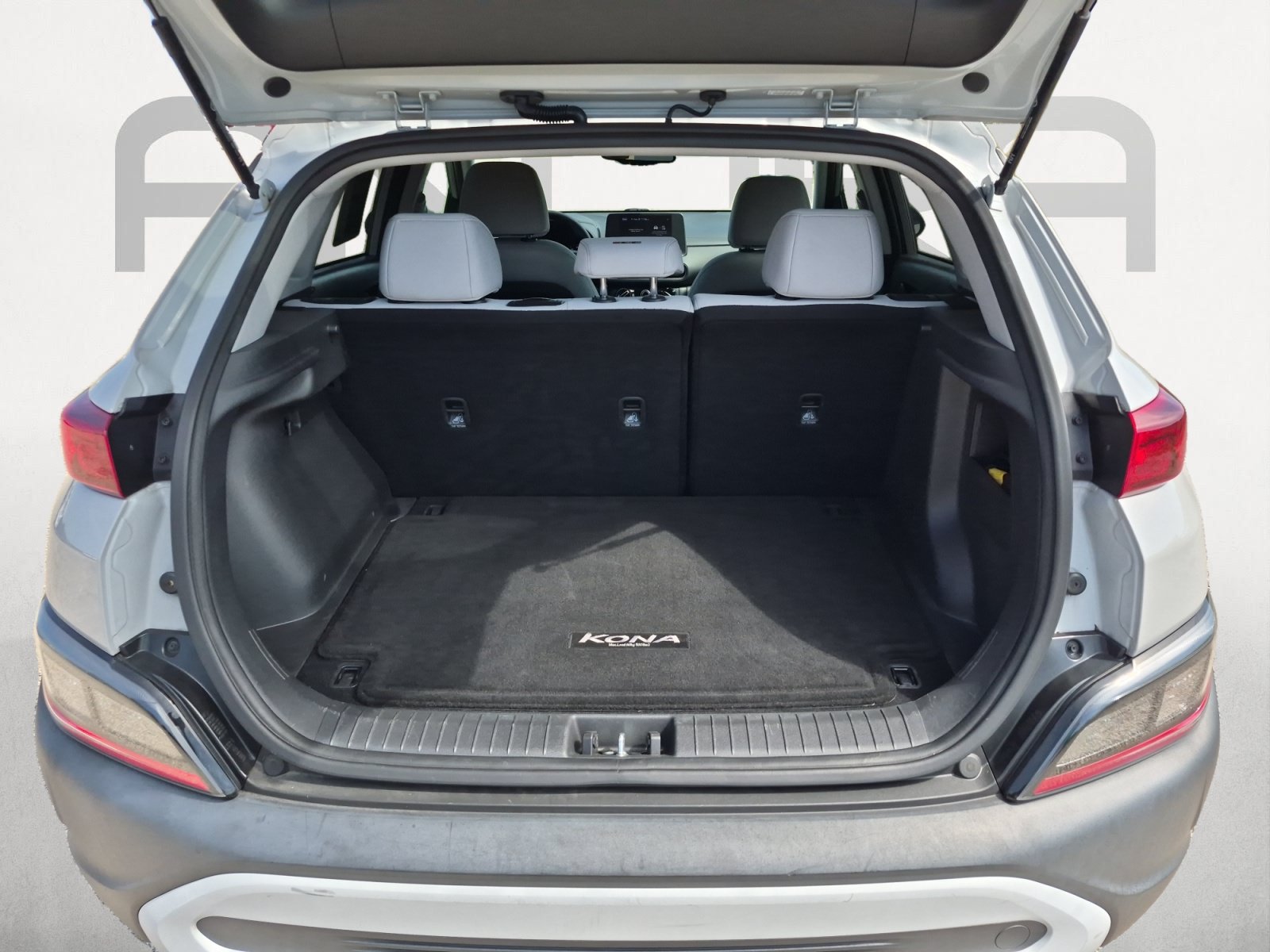 Used 2022 Hyundai Kona SEL w/ Cargo Package FWD image 12