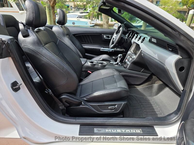 Used 2015 Ford Mustang Premium image 9