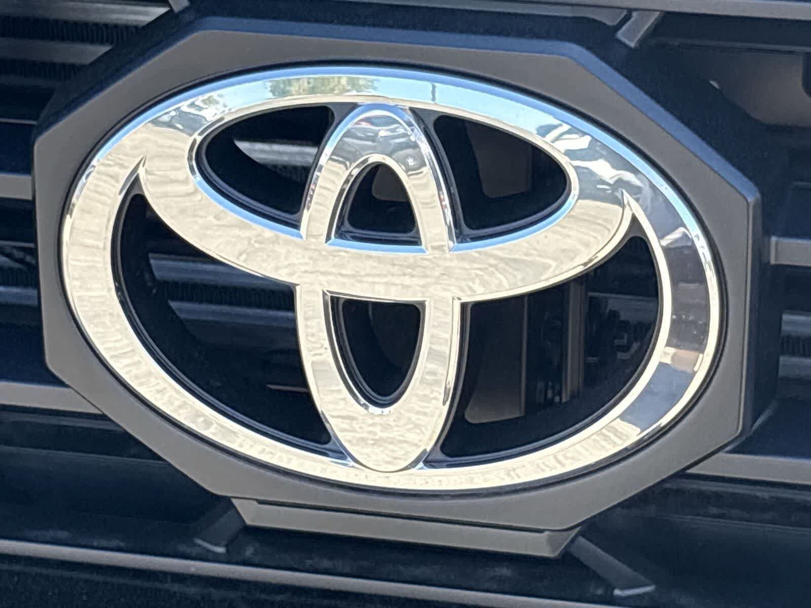 New 2025 Toyota 4Runner TRD Off-Road AWD/4WD image 33