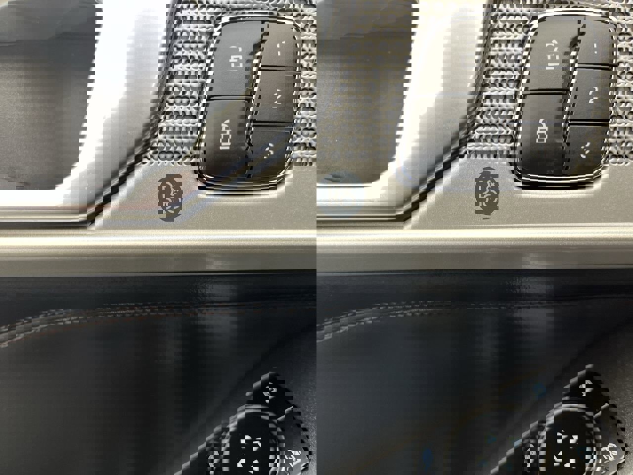 Certified 2023 Ford Explorer Platinum w/ Equipment Group 601A AWD/4WD image 11