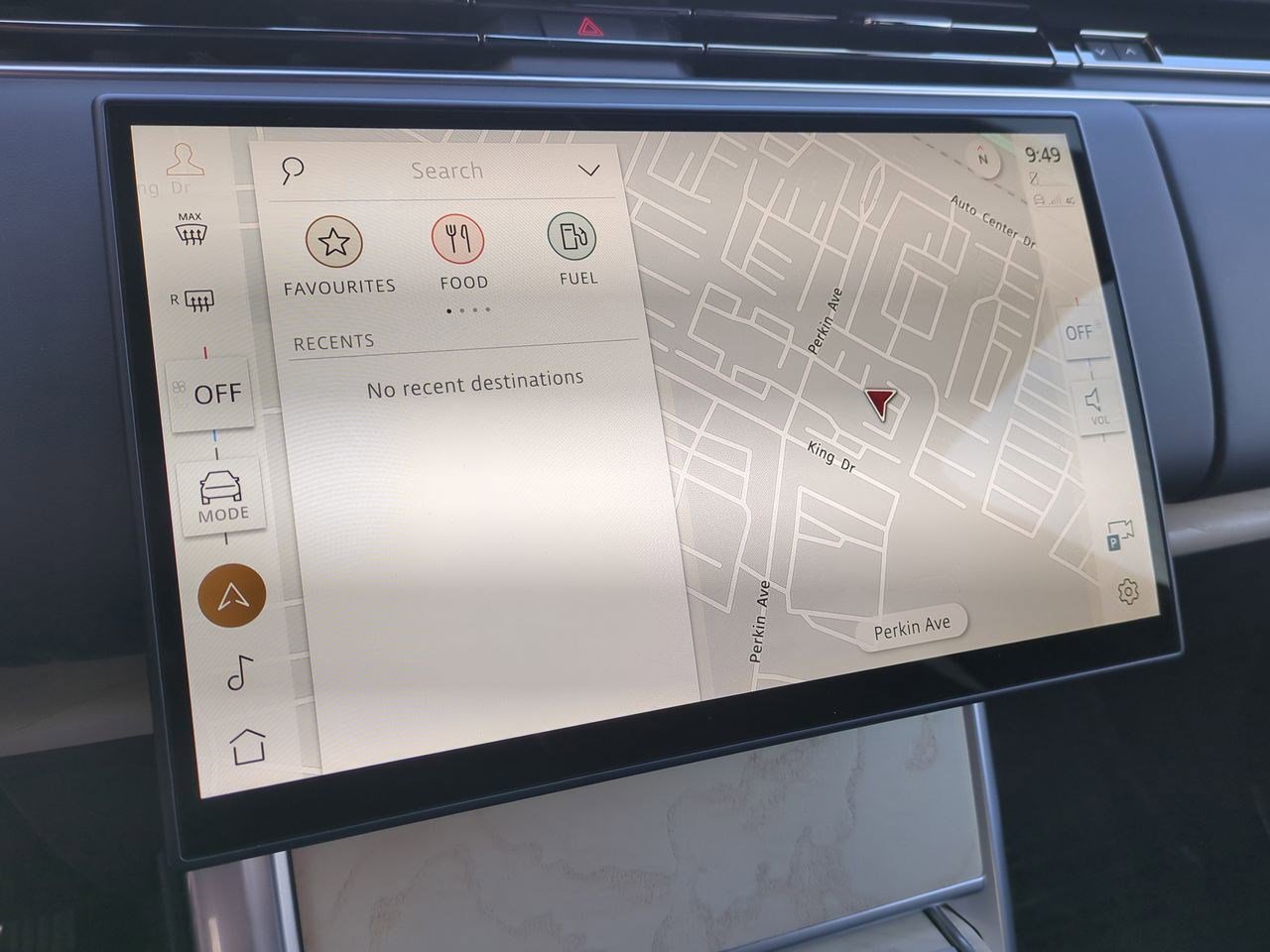 New 2025 Land Rover Range Rover SV image 16