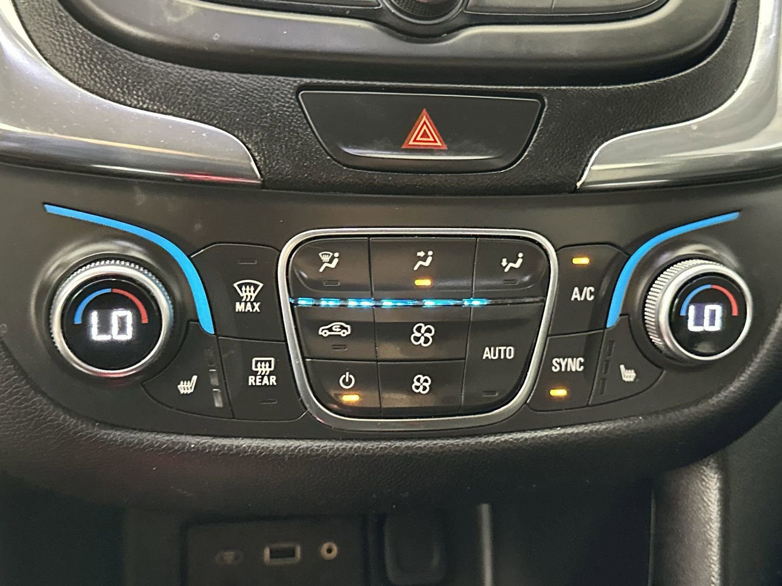 Used 2019 Chevrolet Equinox LT FWD image 19
