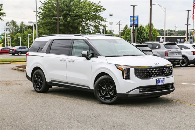 New 2026 Kia Carnival SX image 2