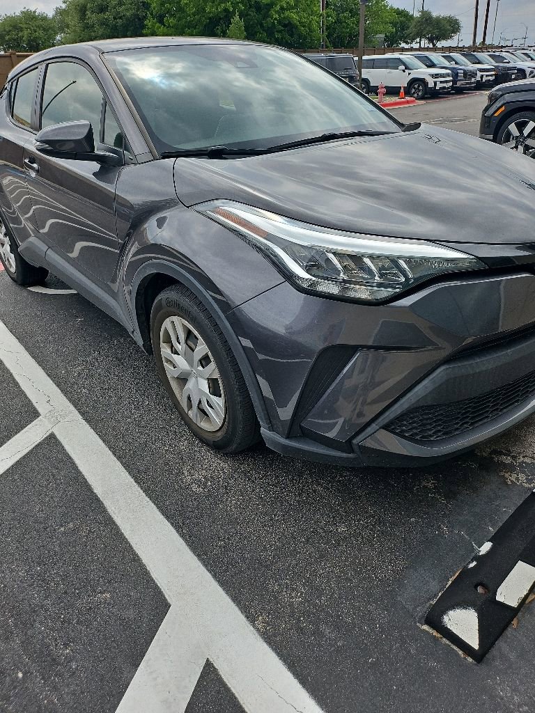 Used 2021 Toyota C-HR LE FWD image 8