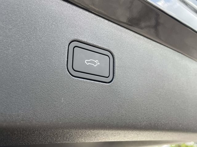 New 2026 Volvo EX30 Plus w/ Climate Package RWD image 19