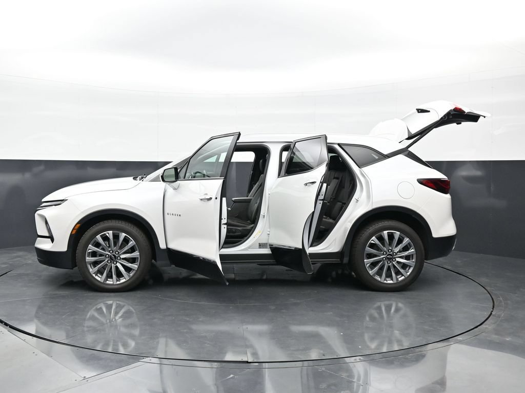 Used 2024 Chevrolet Blazer Premier w/ Driver Confidence II Package AWD/4WD image 53