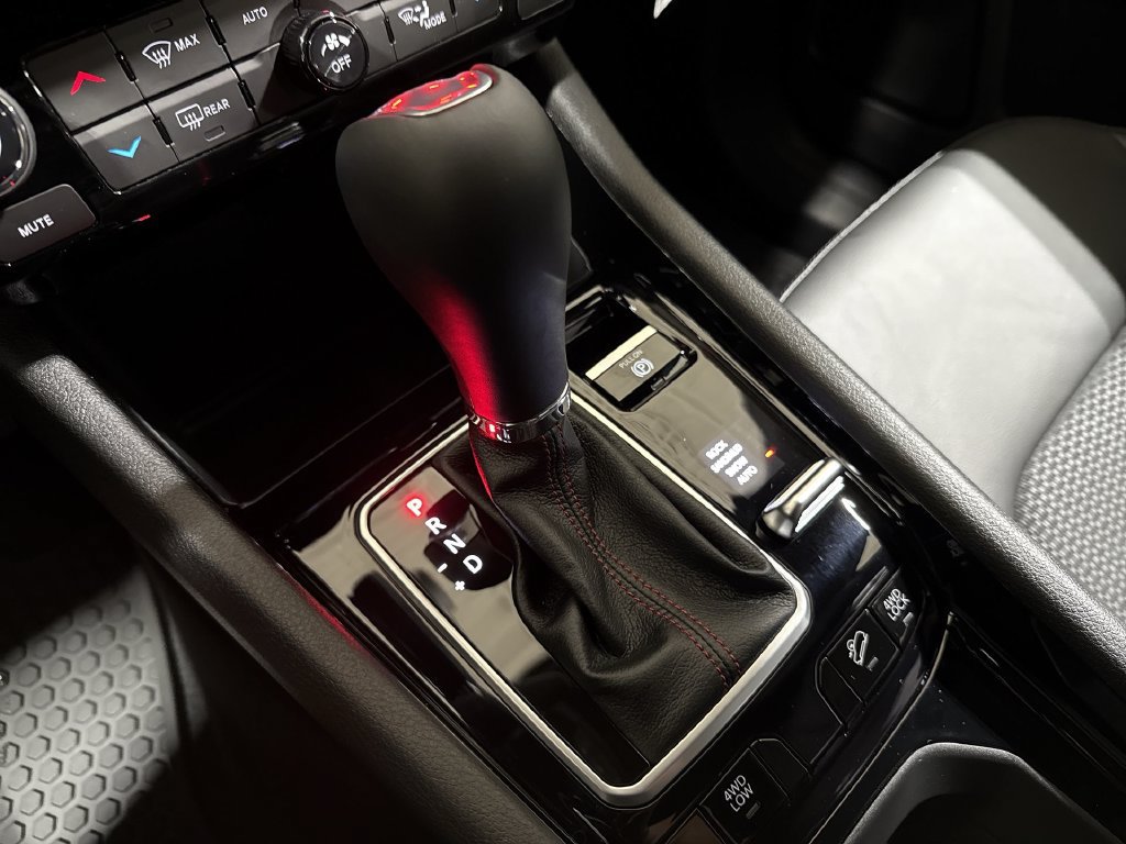 New 2026 Jeep Compass Trailhawk AWD/4WD image 17