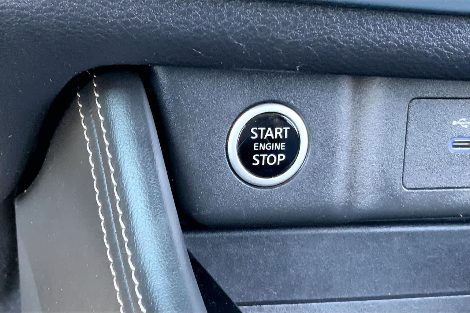 Used 2021 Nissan Rogue SL w/ Premium Package FWD image 34