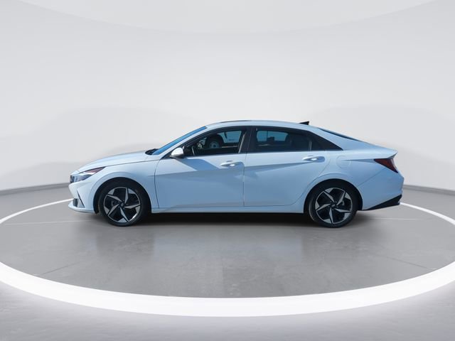 Used 2023 Hyundai Elantra Limited image 5