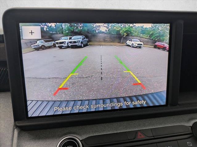 Used 2022 Ford Maverick XLT FWD image 13