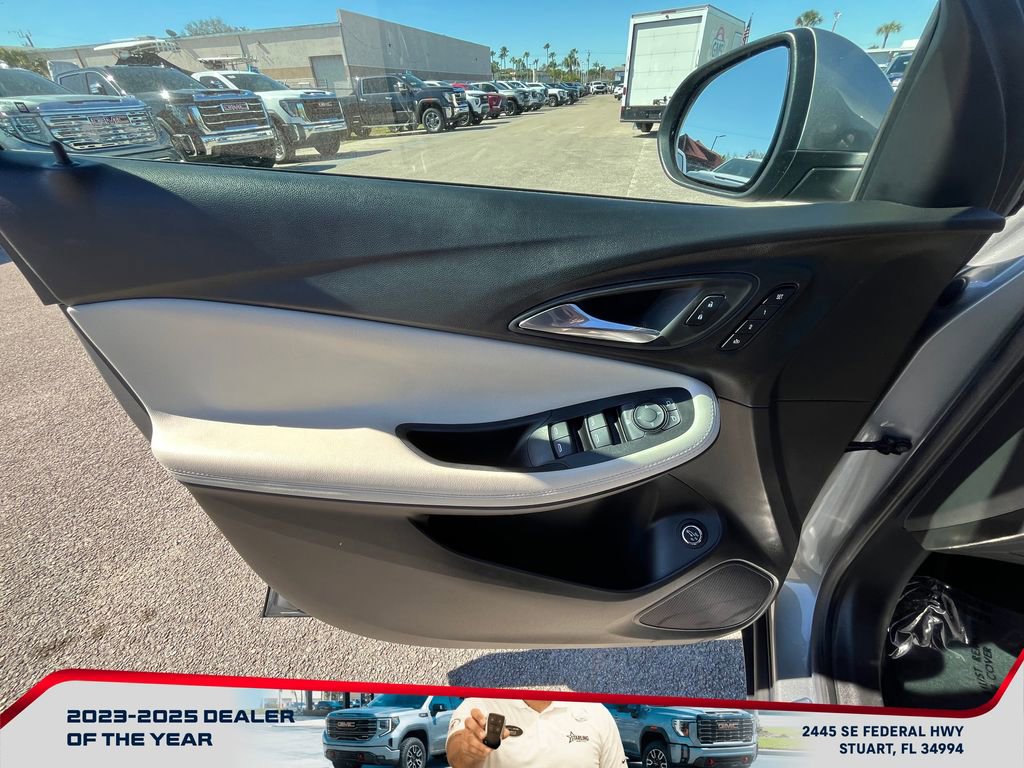 Used 2023 Buick Encore GX Essence w/ Experience Buick Package image 23