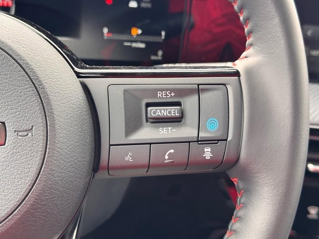 Certified 2025 Nissan Kicks SR image 14