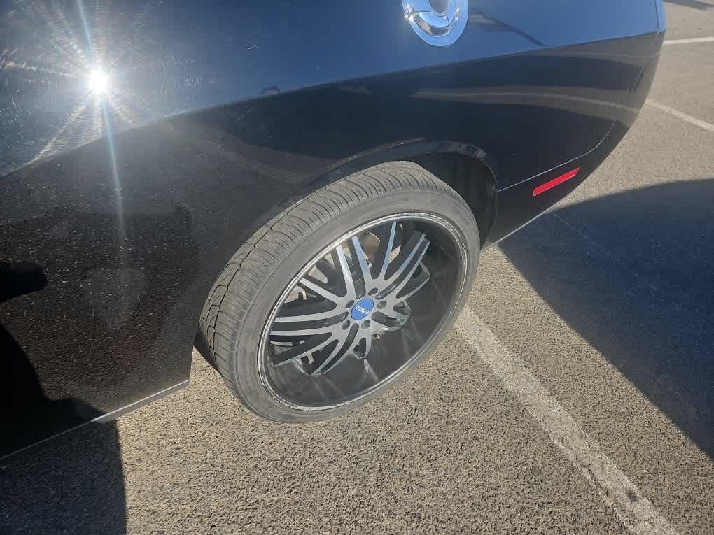 Used 2020 Dodge Challenger SXT RWD image 13
