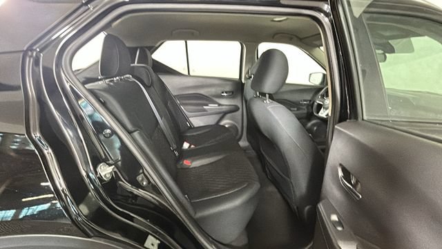 Used 2023 Nissan Kicks SV FWD image 29