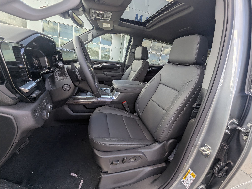 New 2026 Chevrolet Silverado 1500 LTZ w/ Technology Package AWD/4WD image 15