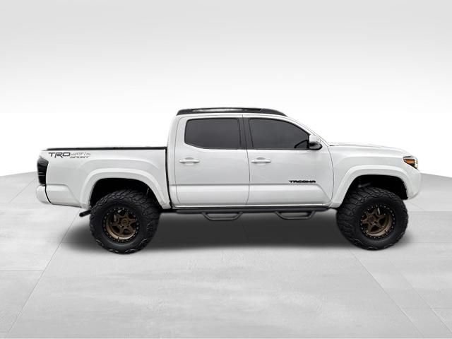 Used 2023 Toyota Tacoma TRD Sport AWD/4WD image 9