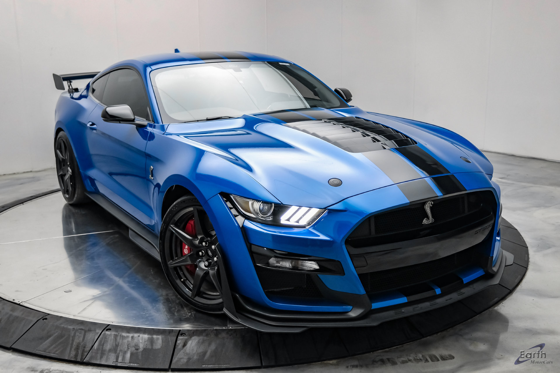 Used 2021 Ford Mustang Shelby GT500 w/ Carbon Fiber Track Pack RWD image 29