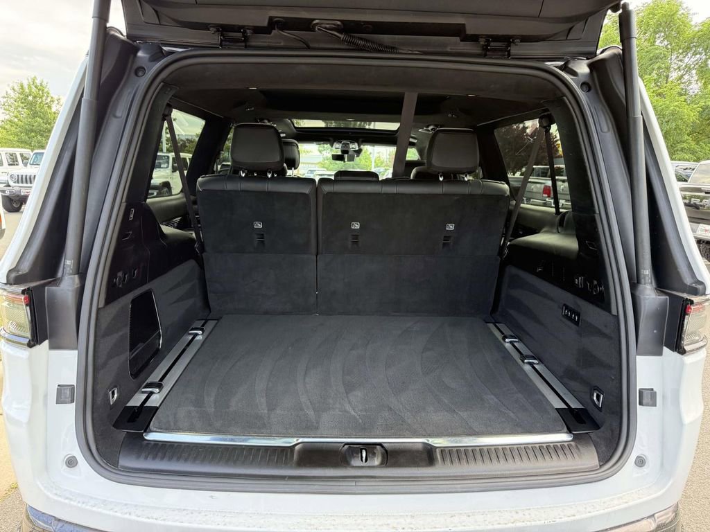 Certified 2024 Jeep Grand Wagoneer L Series II w/ Quick Order Packagew 28T AWD/4WD image 34