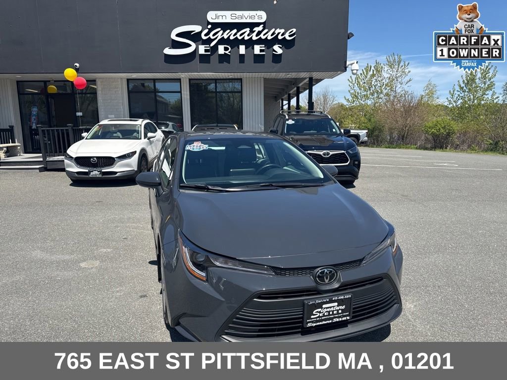 Used 2026 Toyota Corolla LE FWD image 1