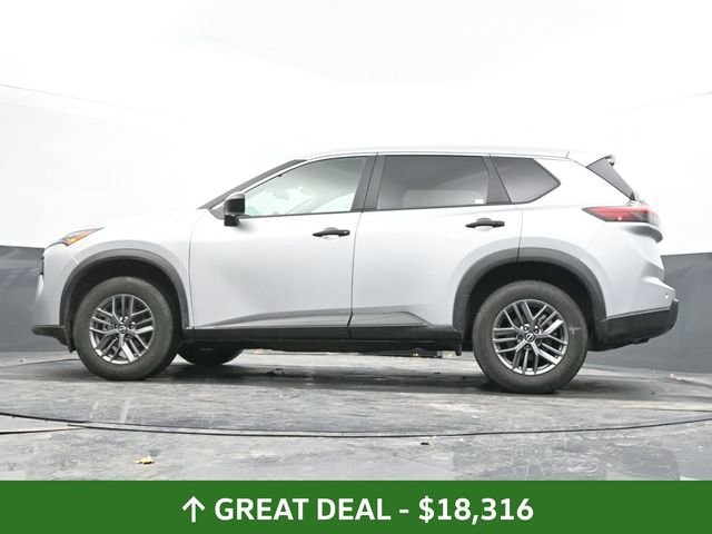 Used 2024 Nissan Rogue S image 46