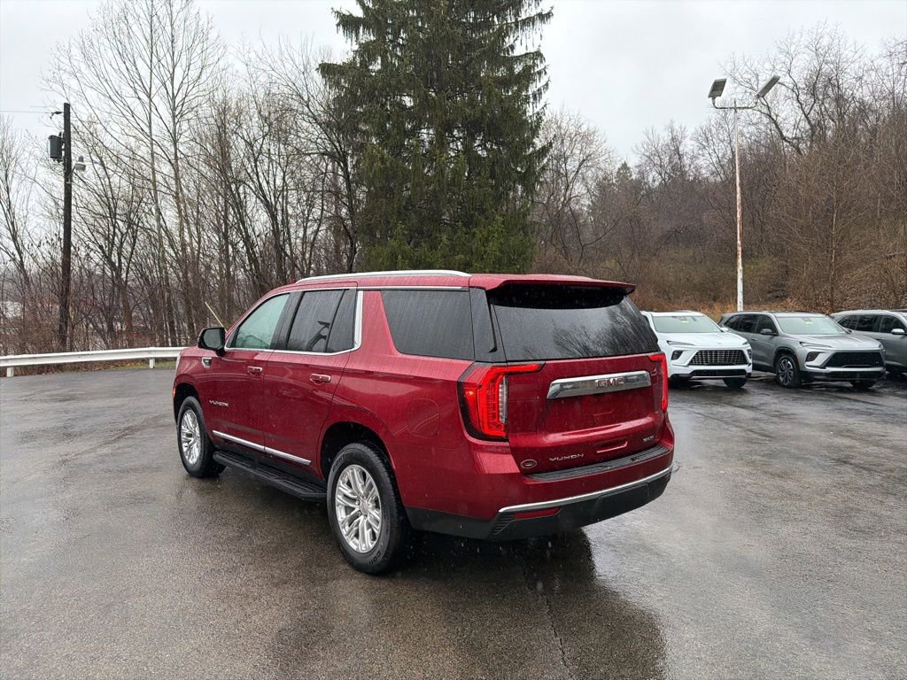 Used 2024 GMC Yukon SLT w/ SLT Luxury Package RWD image 10