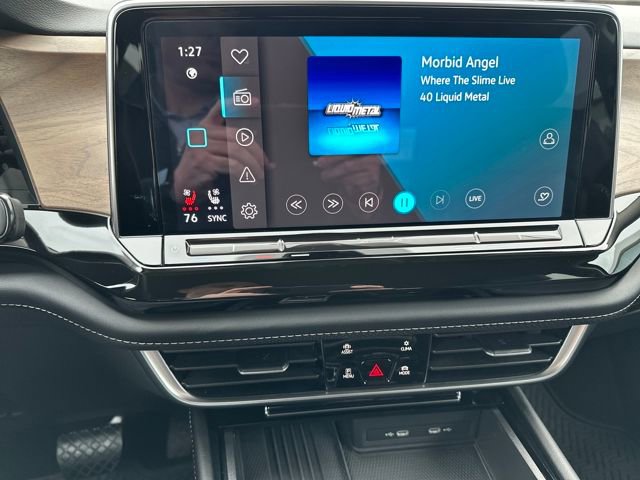 Certified 2025 Volkswagen Atlas SE image 24