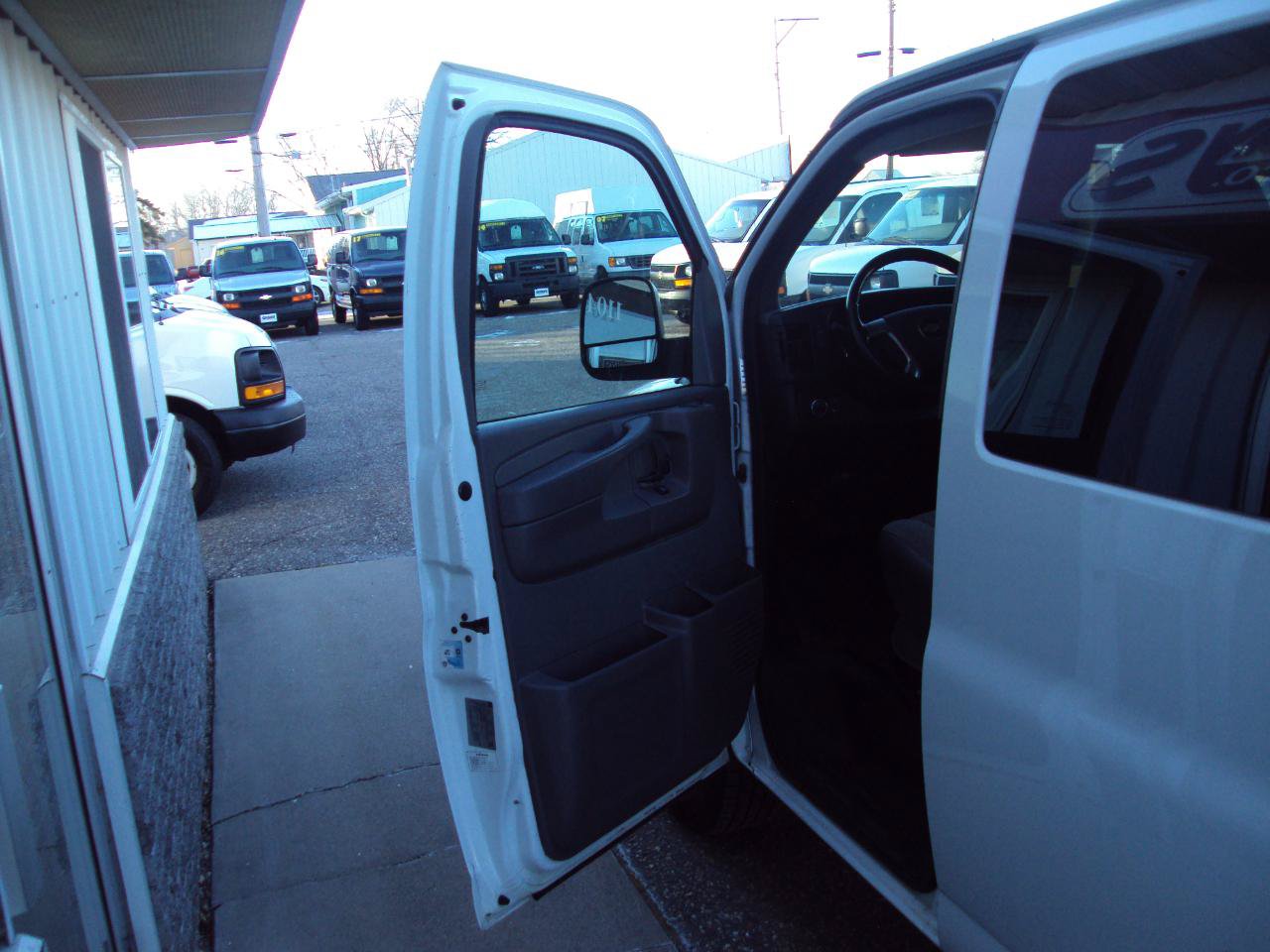 Used 2013 Chevrolet Express 1500 LS AWD/4WD image 16