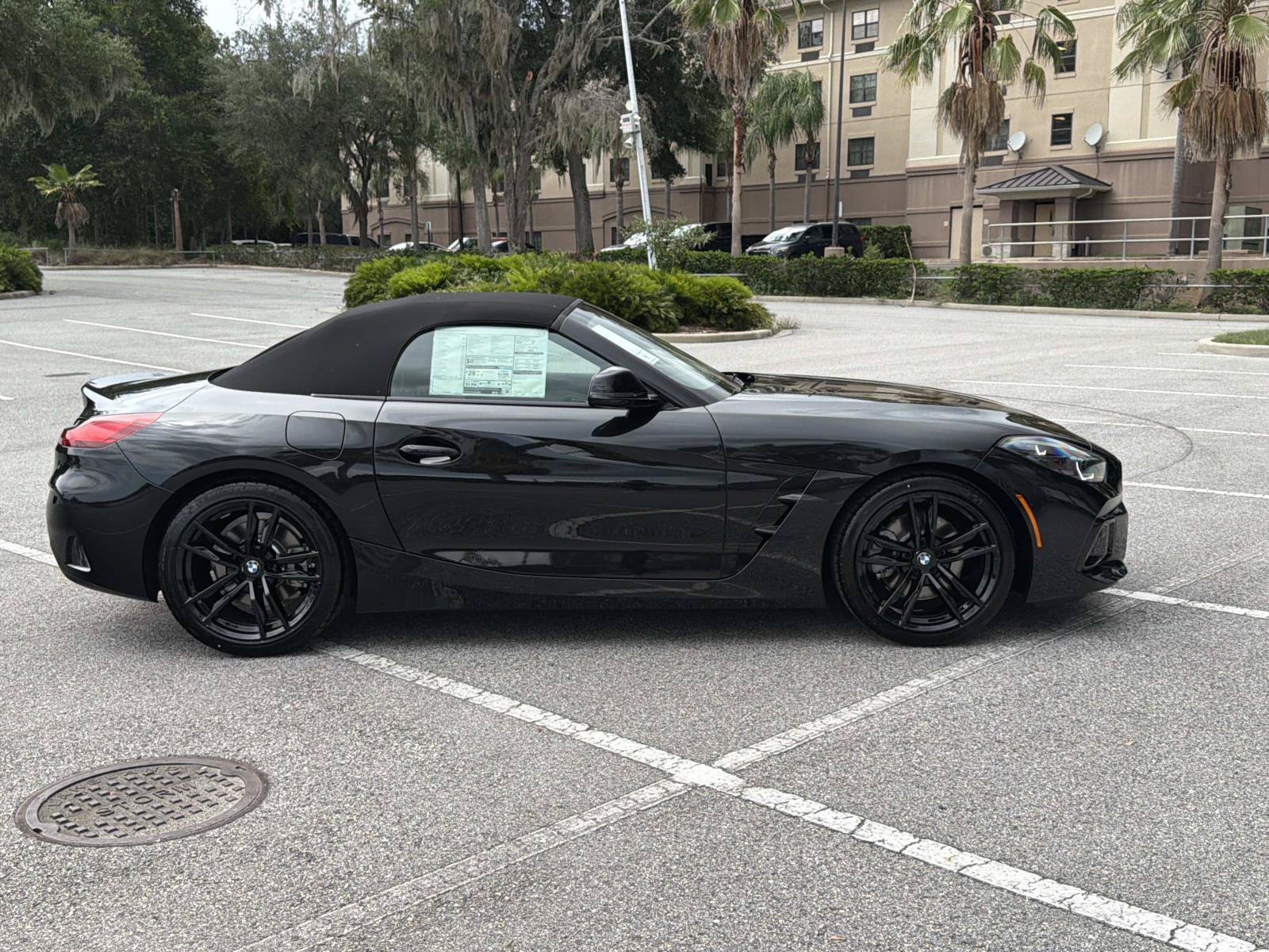 New 2026 BMW Z4 sDrive30i w/ Shadowloine Package RWD image 3