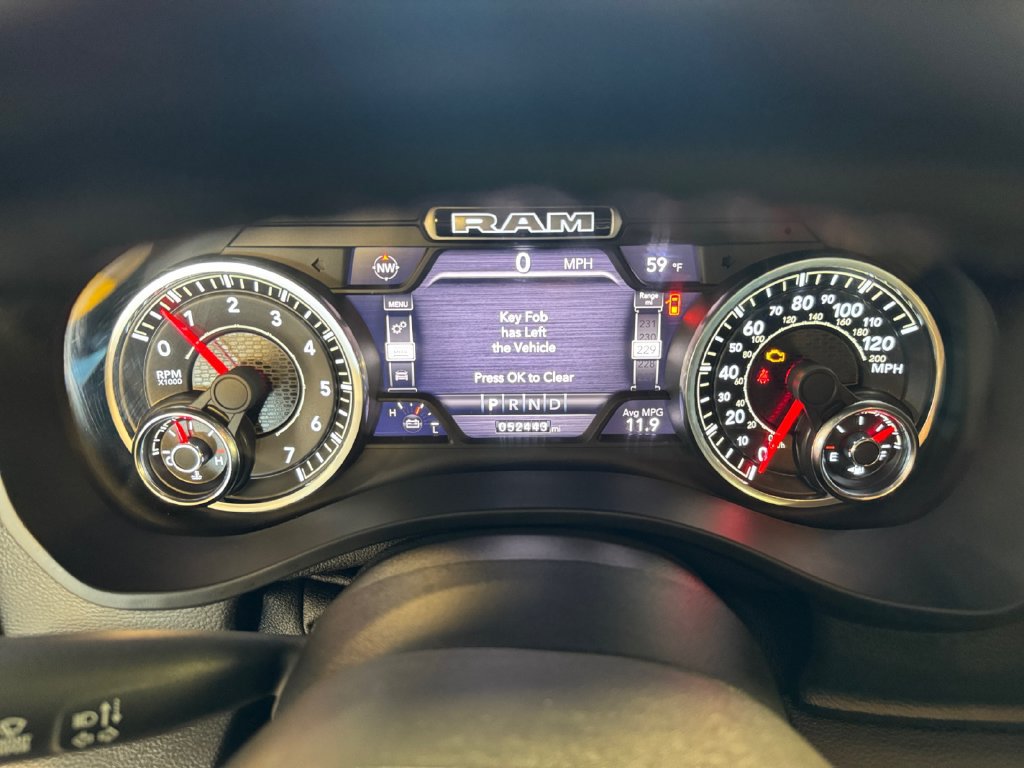 Used 2022 RAM 1500 Big Horn AWD/4WD image 16