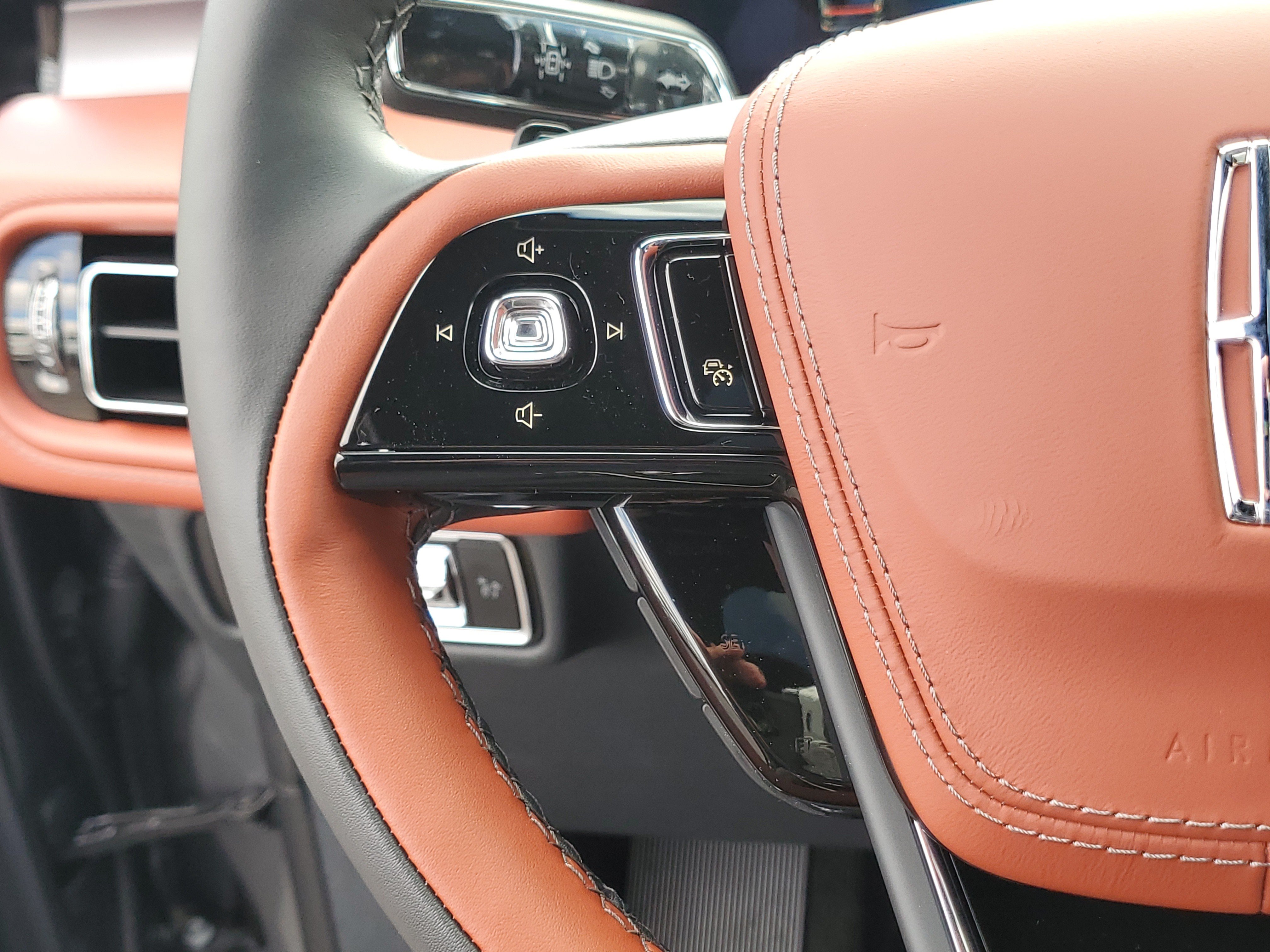 New 2027 Lincoln Aviator Reserve AWD/4WD image 15