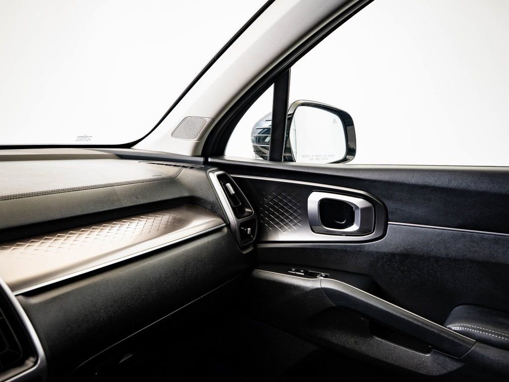 Used 2022 Kia Sorento S image 30