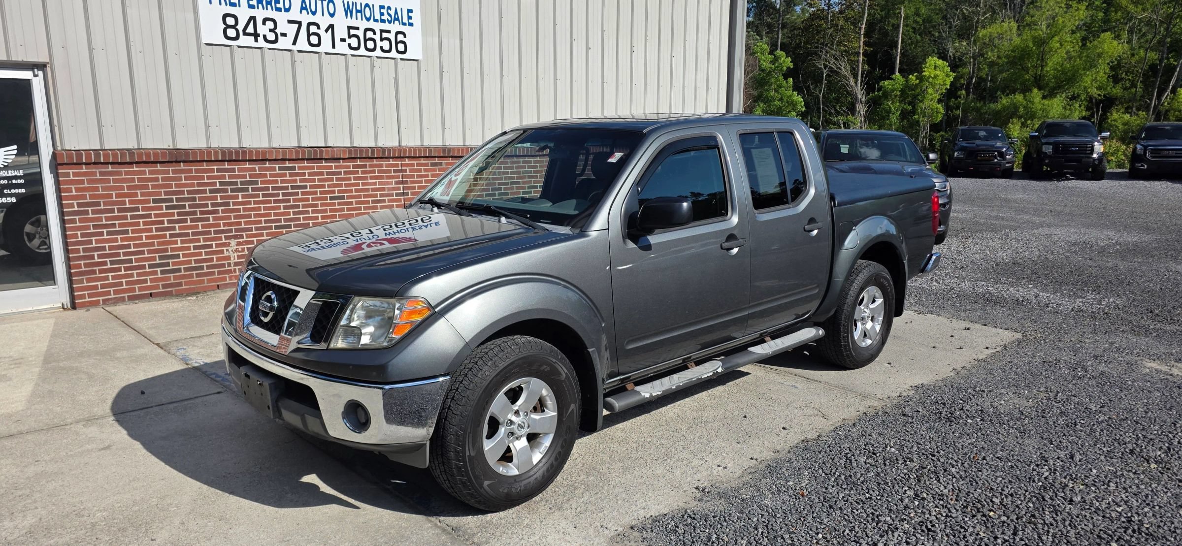 Used 2009 Nissan Frontier SE w/ SE Value Truck Pkg