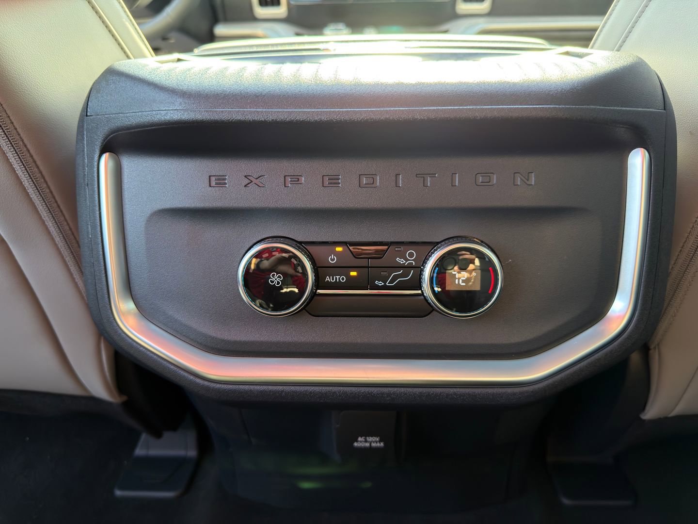 New 2025 Ford Expedition Active image 26