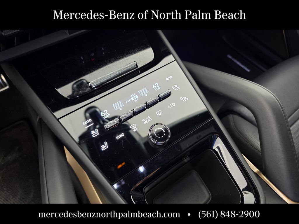Used 2025 Porsche Cayenne Turbo GT AWD/4WD image 26