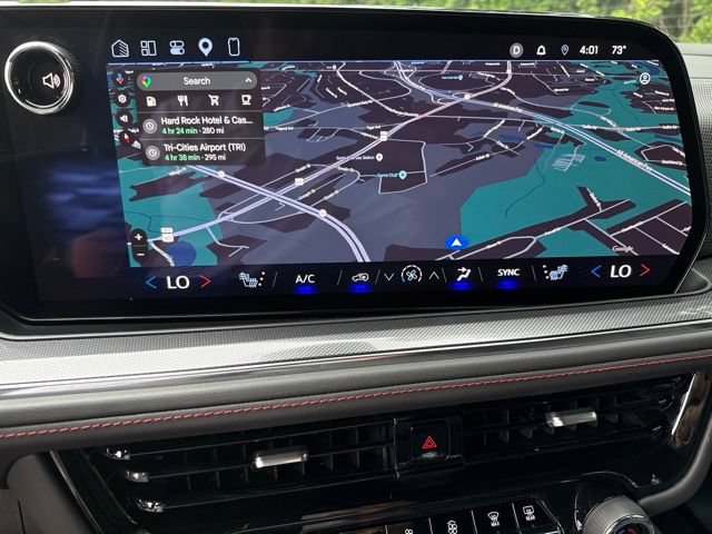 Used 2026 Chevrolet Suburban RST AWD/4WD image 18