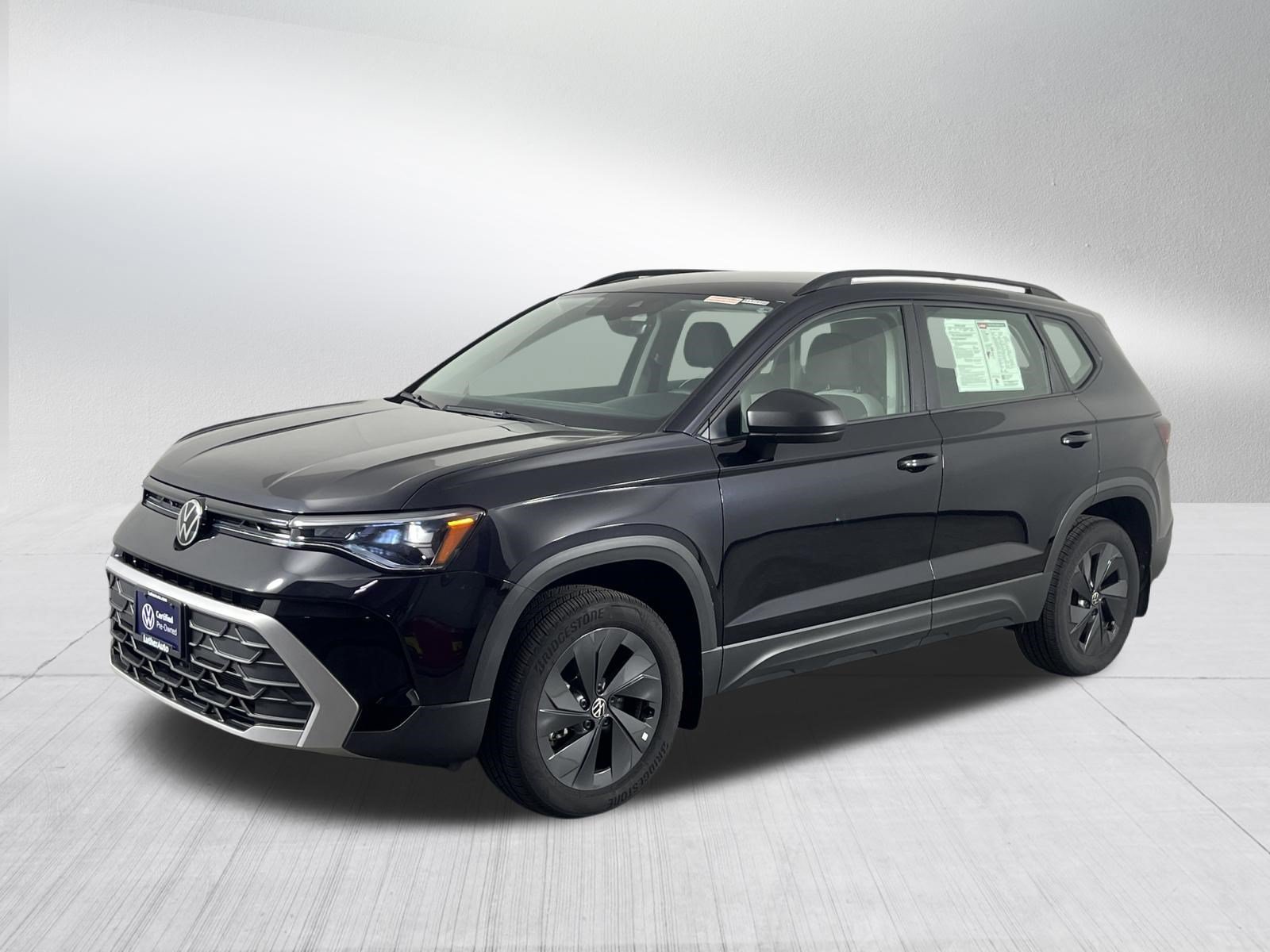 Certified 2025 Volkswagen Taos S FWD image 3
