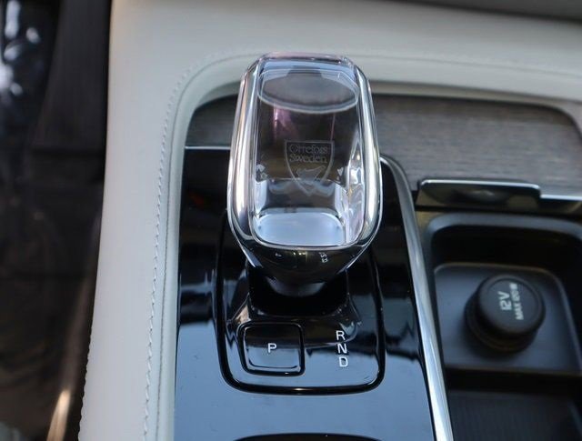 New 2024 Volvo XC90 T8 Ultimate w/ Protection Package Premier image 15
