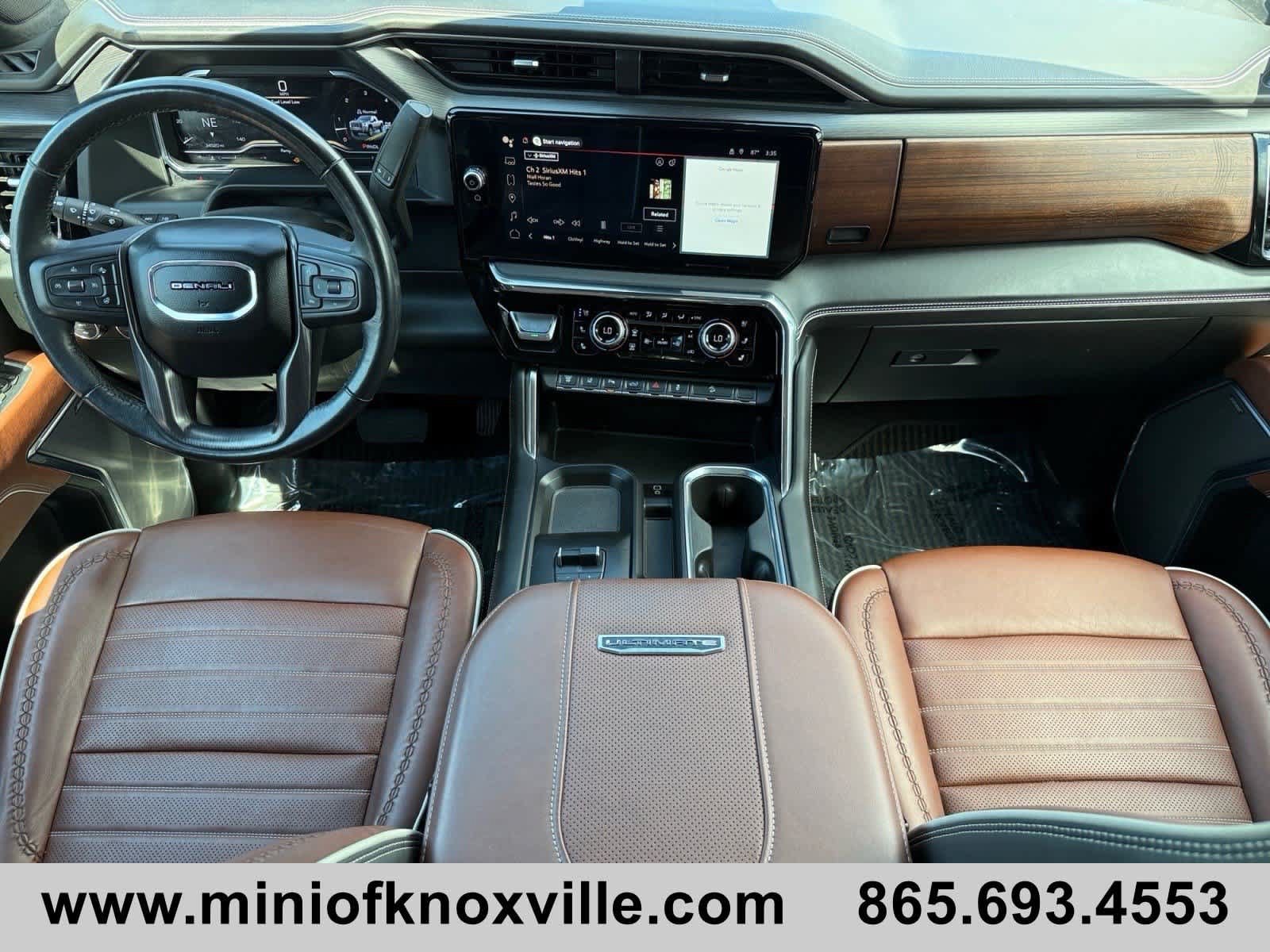 Used 2024 GMC Sierra 2500 Denali Ultimate AWD/4WD image 28