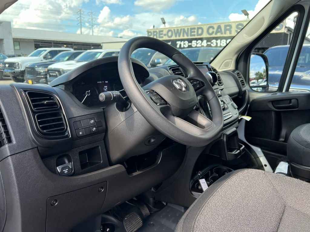 Used 2026 RAM ProMaster 2500 w/ Safety Group FWD image 10