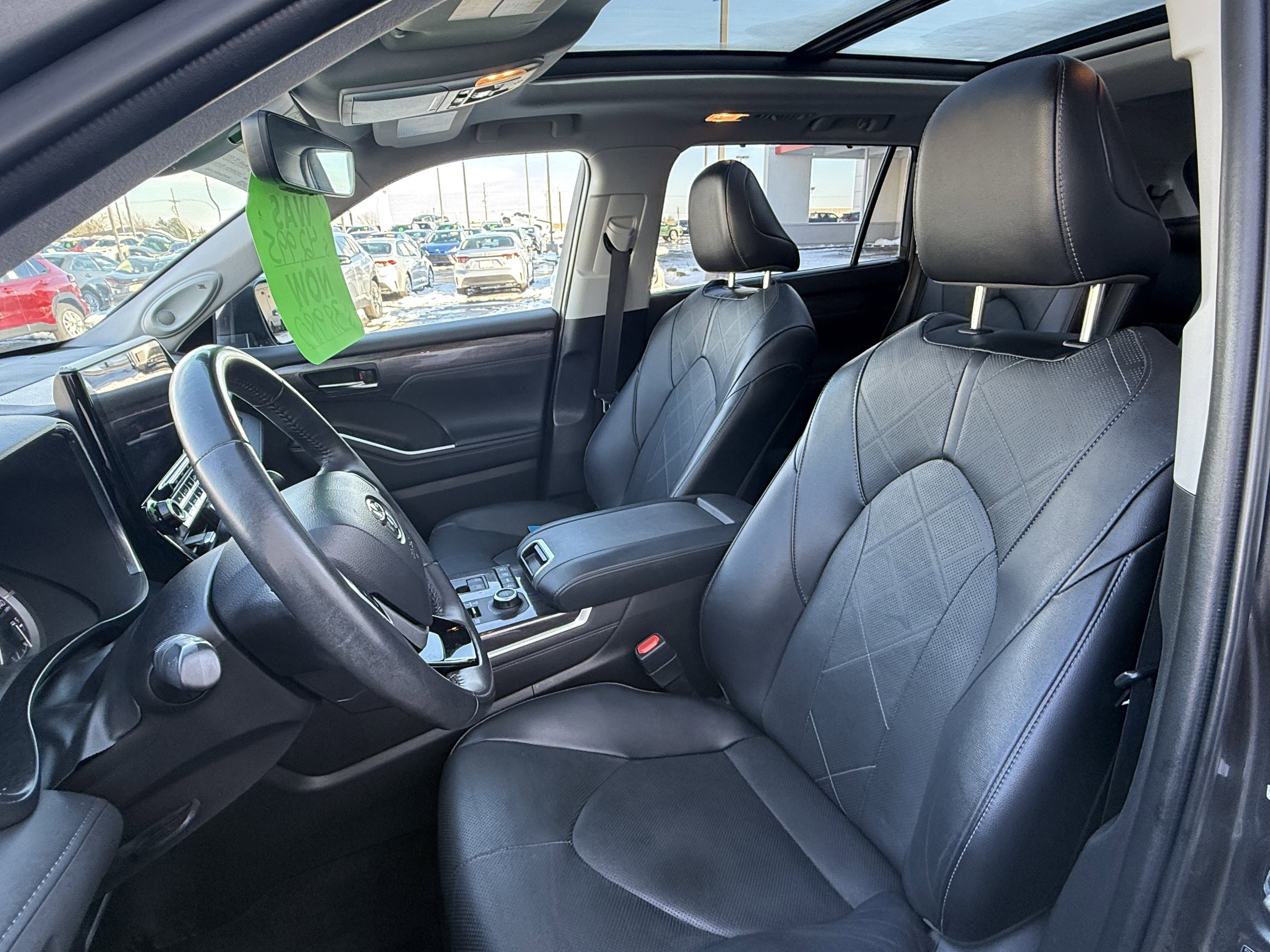 Certified 2022 Toyota Highlander Platinum image 8